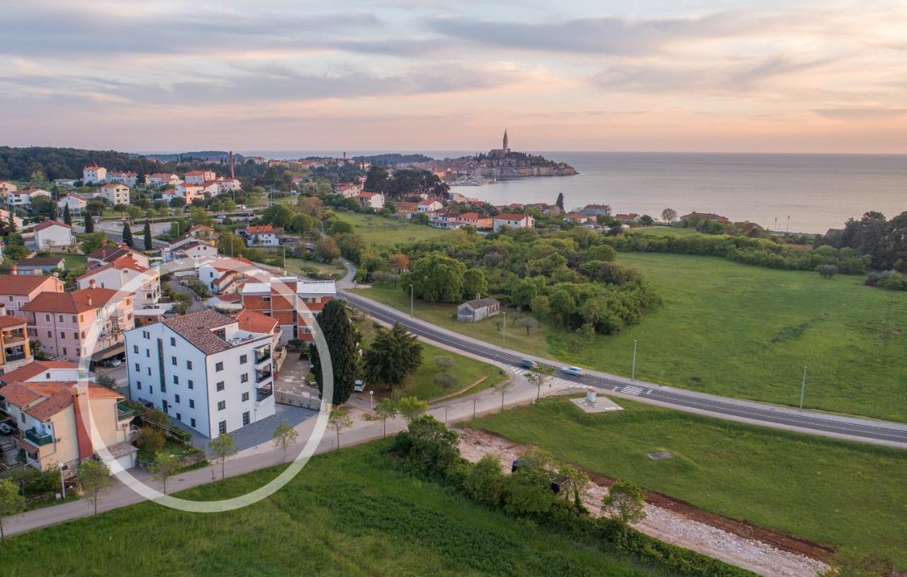 Apart Residence Galant Rovigno Esterno foto